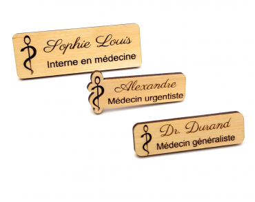 Badges médicaux personnalisés en bois - 3 modèles au choix