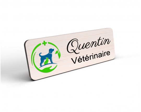 Badge vétérinaire en bois personnalisé logo chien chat main coloré