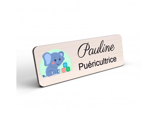 Badge puéricultrice personnalisé Petite enfance couleur