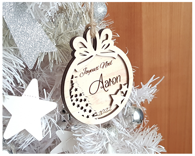 Boule de Noël en bois personnalisée, prénom, joyeux noël